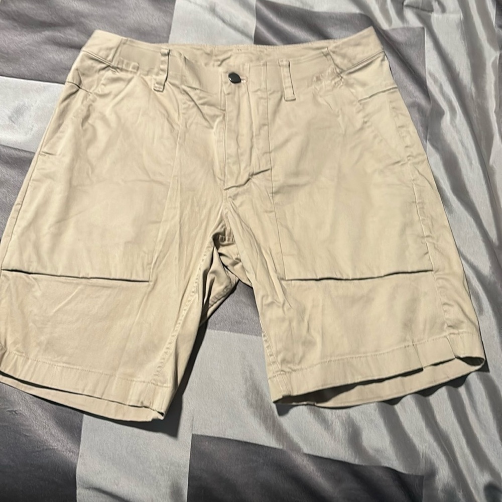 Lululemon golf shorts